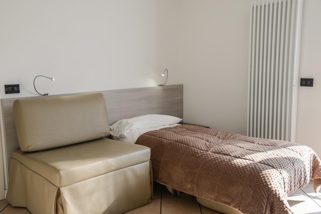 Residence Franca B&B Arco Room photo