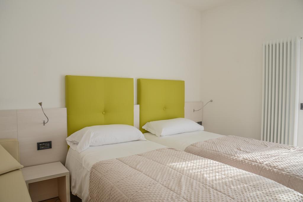 Residence Franca B&B Arco Room photo